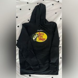 Bass Pro Shop men’s hoodie